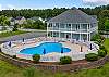 Guest have access to pool and clubhouse, key is in the Kitchen,