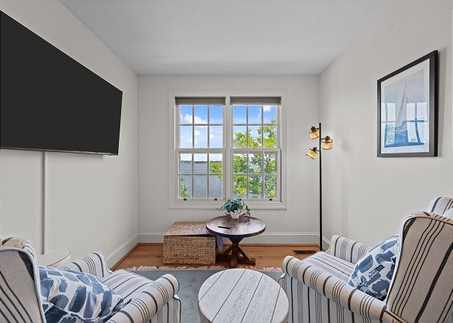 Downtown Riverfront Retreat
