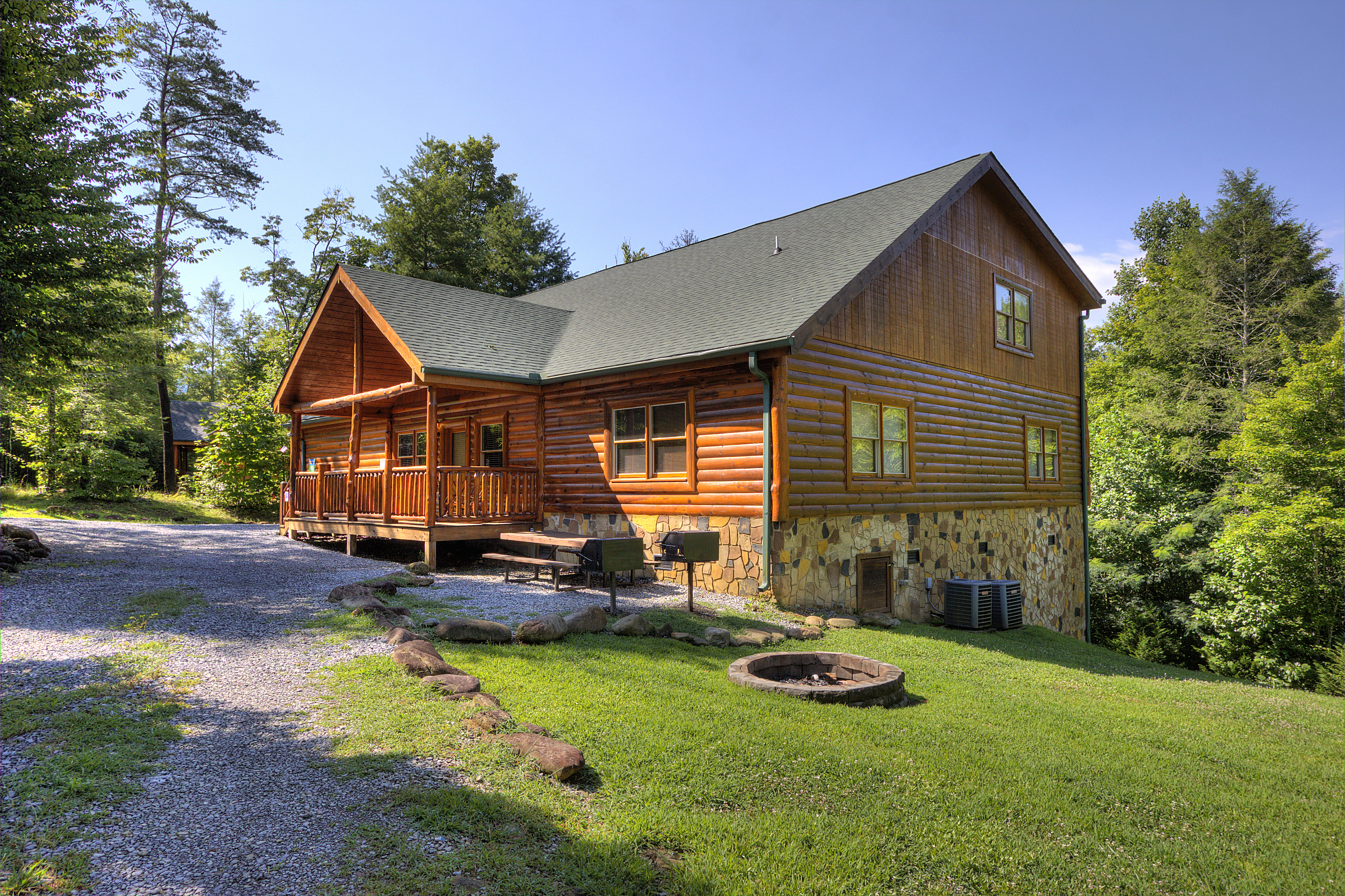 Cosby Cabin Rental Majestic Waters 575 5 Bedroom