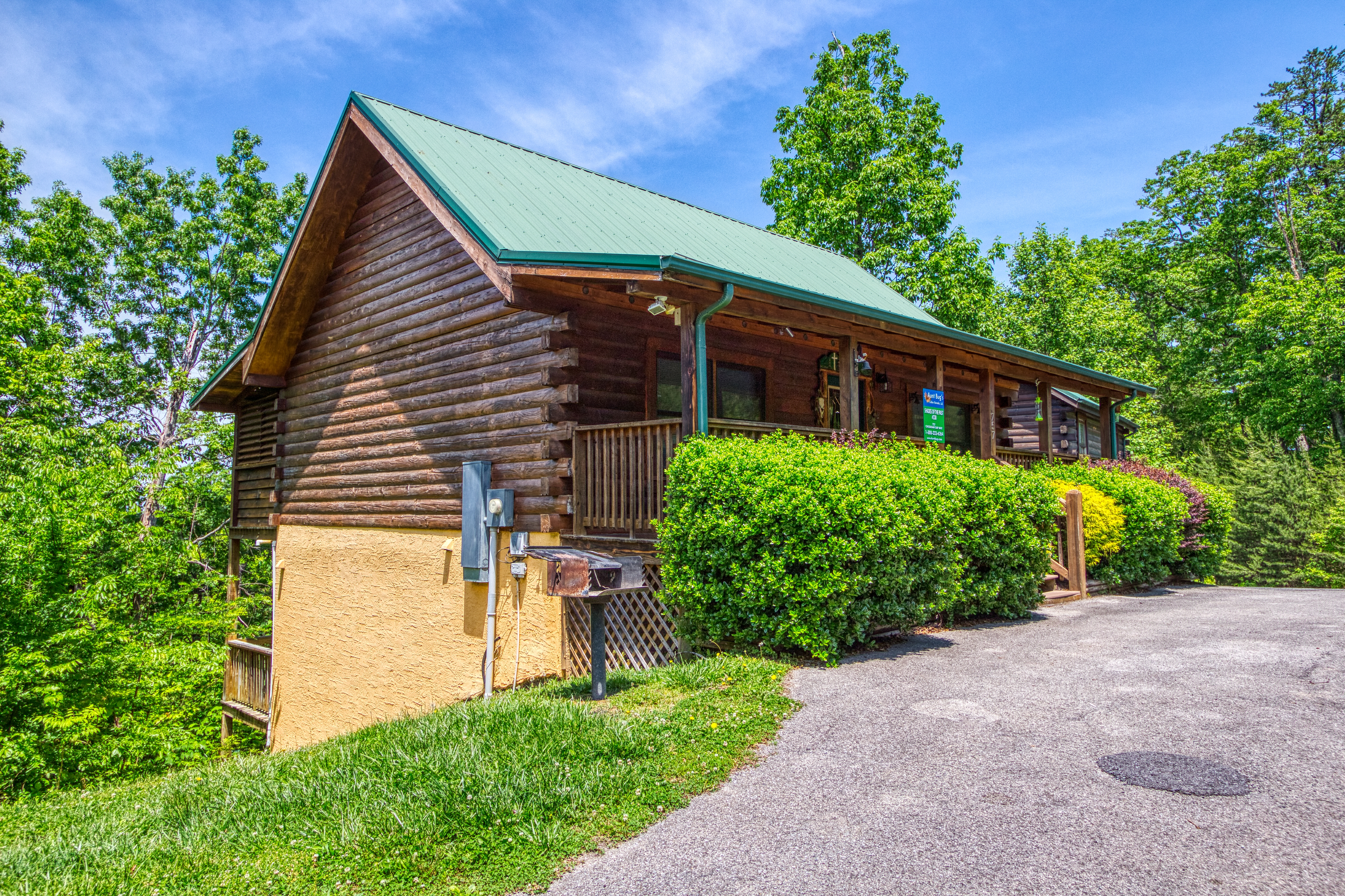 Pigeon Forge Cabin Rental Shades Of The Past 230 2 Bedroom