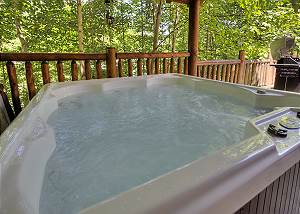 2 Bedroom Pigeon Forge Resort Cabin with Hot Tub, Air Hockey and Arcade
