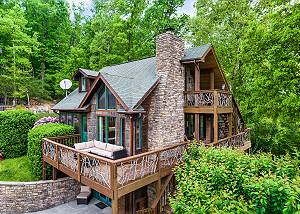 Secluded Luxury Cabin with Hiking Trails, Creek Frontage, and Mountain Views