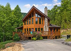Stunning Secluded Mountain Masterpiece Perfect for your Vacation!