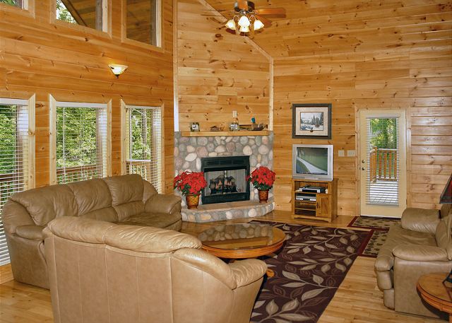 Redneck Ritz 724 | 7 Bedroom Cabins | Pigeon Forge Cabins | Gatlinburg ...