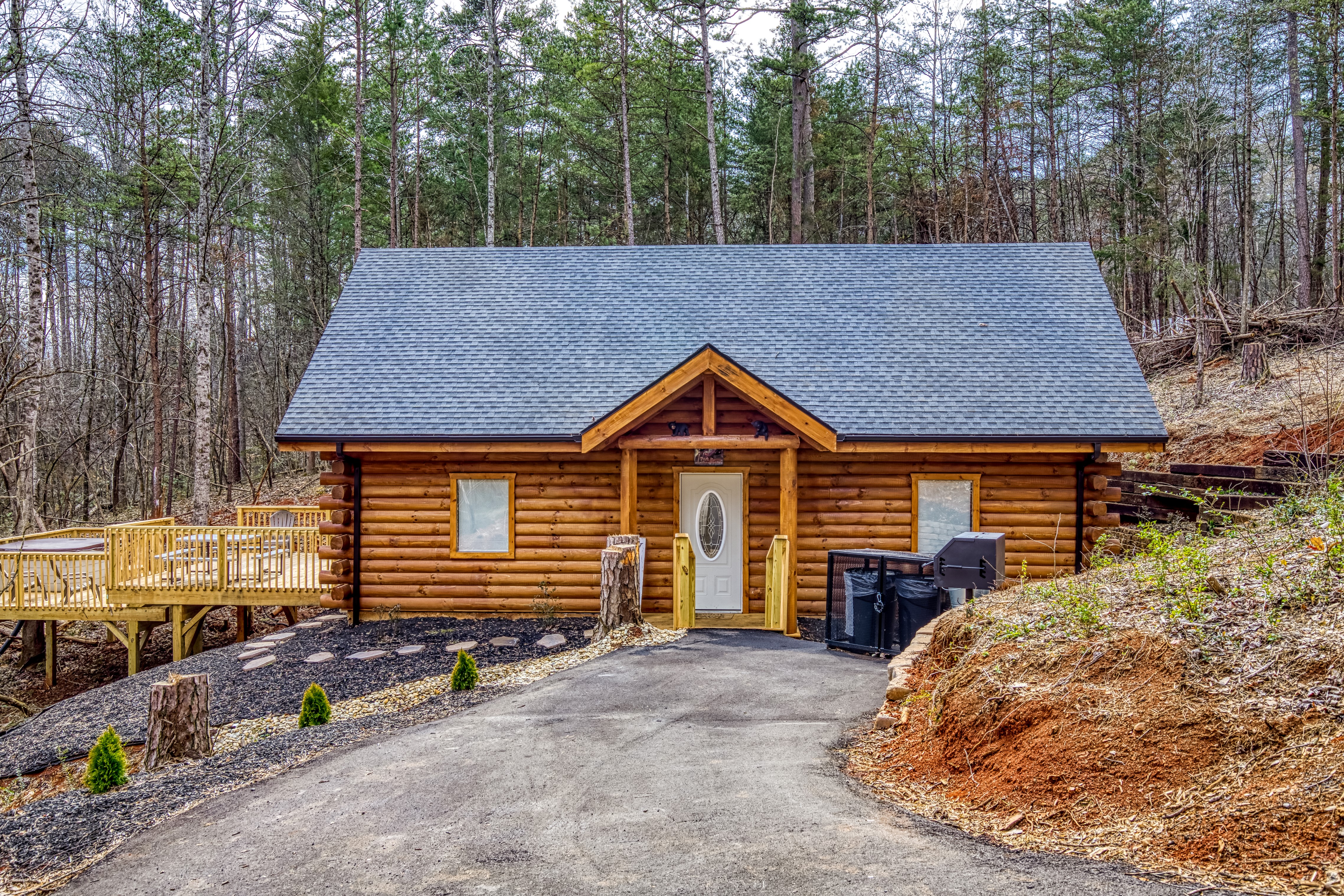 A Playful Bears Cabin #312 A Playful Bears Cabin: Get Ready for a Beary Good Time in the Smokies!