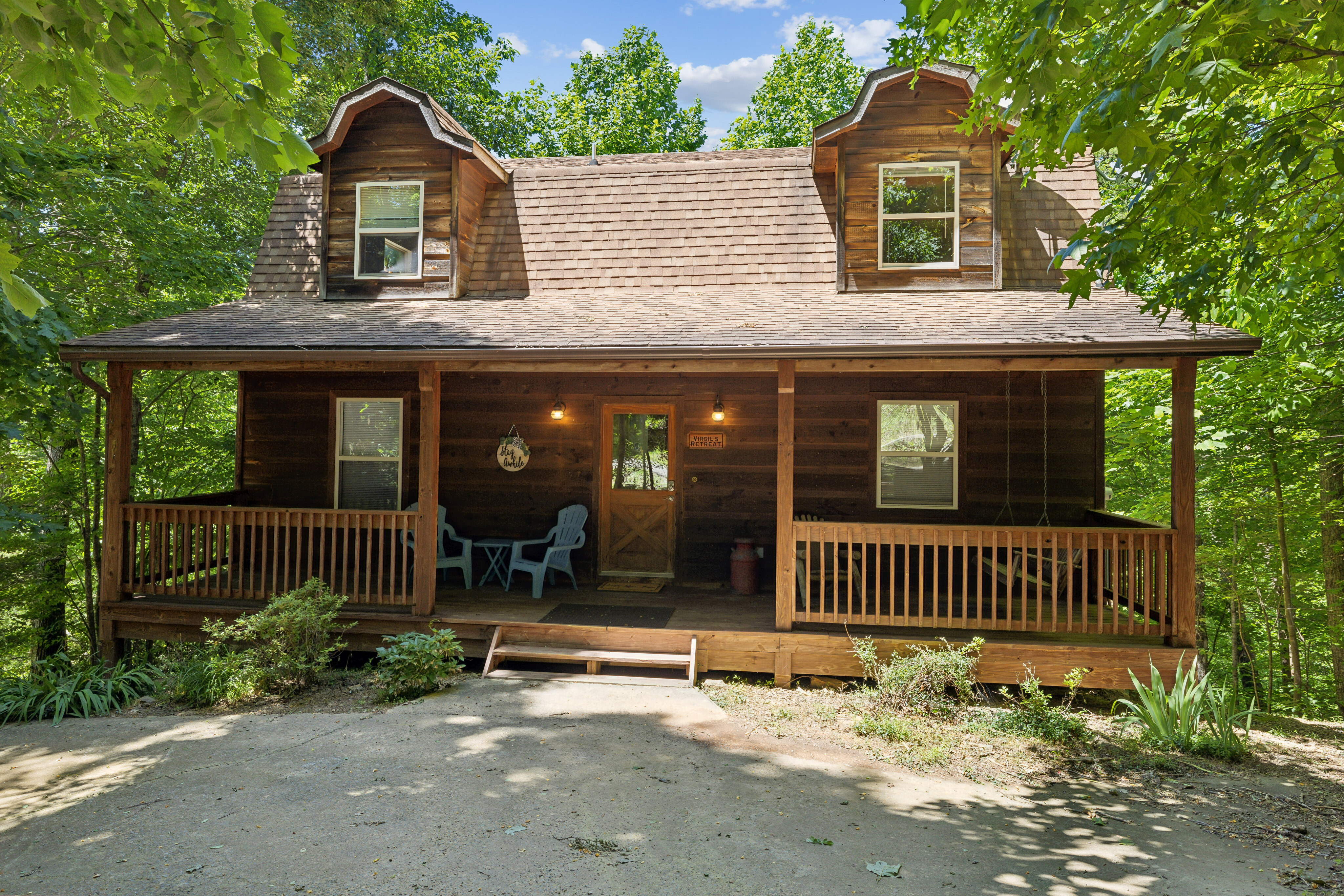 Virgil's Retreat #263 Virgil's Retreat: Your Classic Smoky Mountain Hideaway!