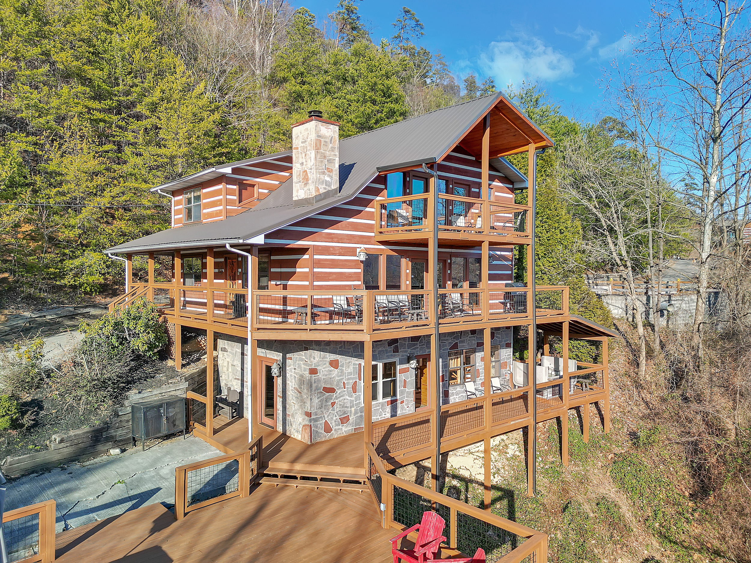 Smoky View Top Shelf #2042 Top Notch Views - 6BR Cabin with Game Room near Dollywood!