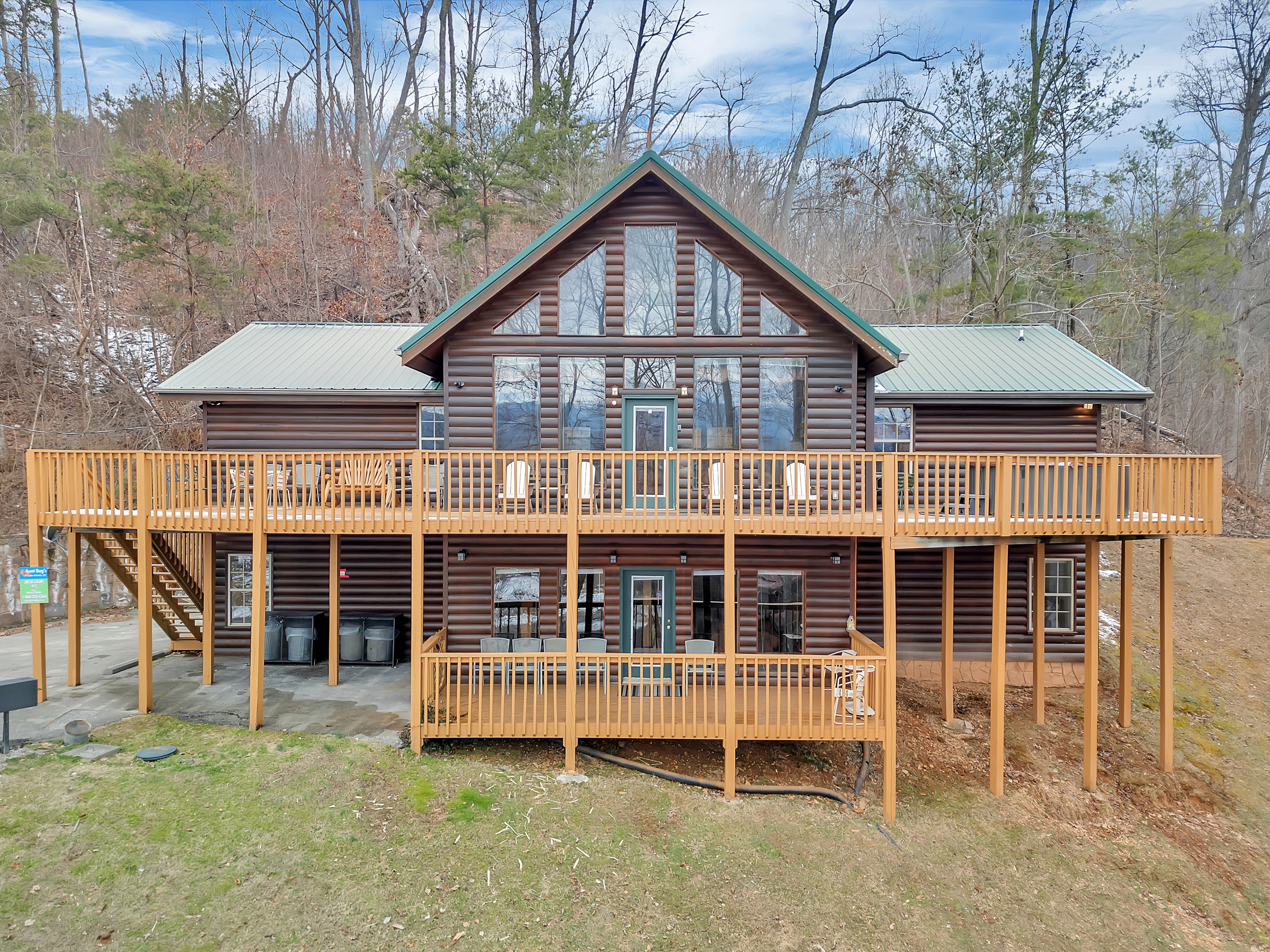 A Family Affair #712 Mountain Views- Game Room -Hot Tub - Pet-Friendly