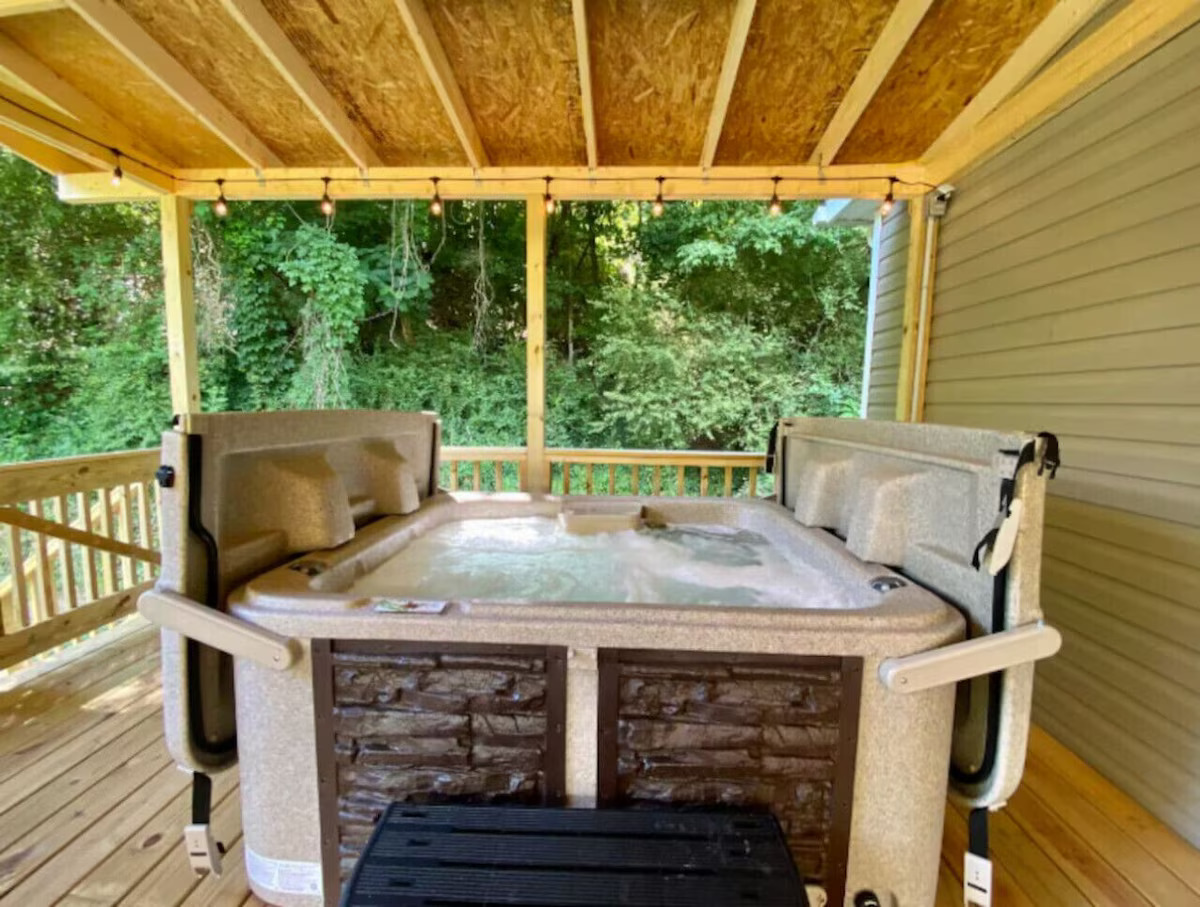 Mountain Air #2438 Downtown Pigeon Forge | Handi-cap Friendly| WiFi 
