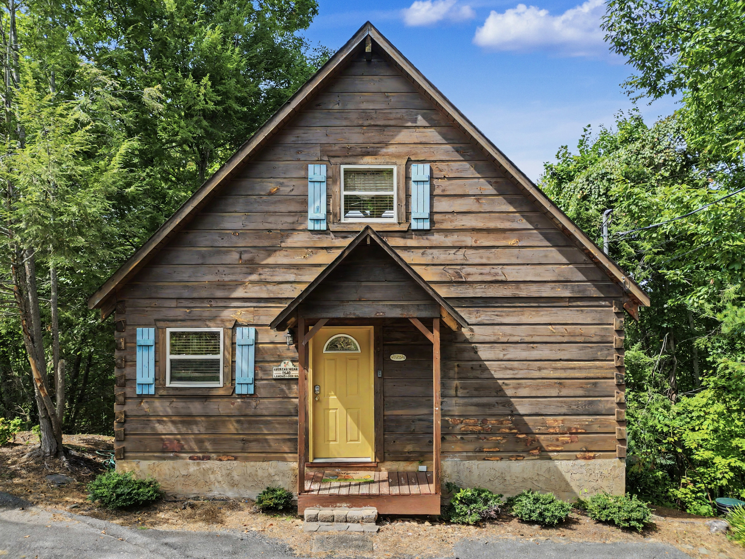 American Dream #142 Mountain View | Pool Table | WiFi | Pet Friendly | Hot Tub