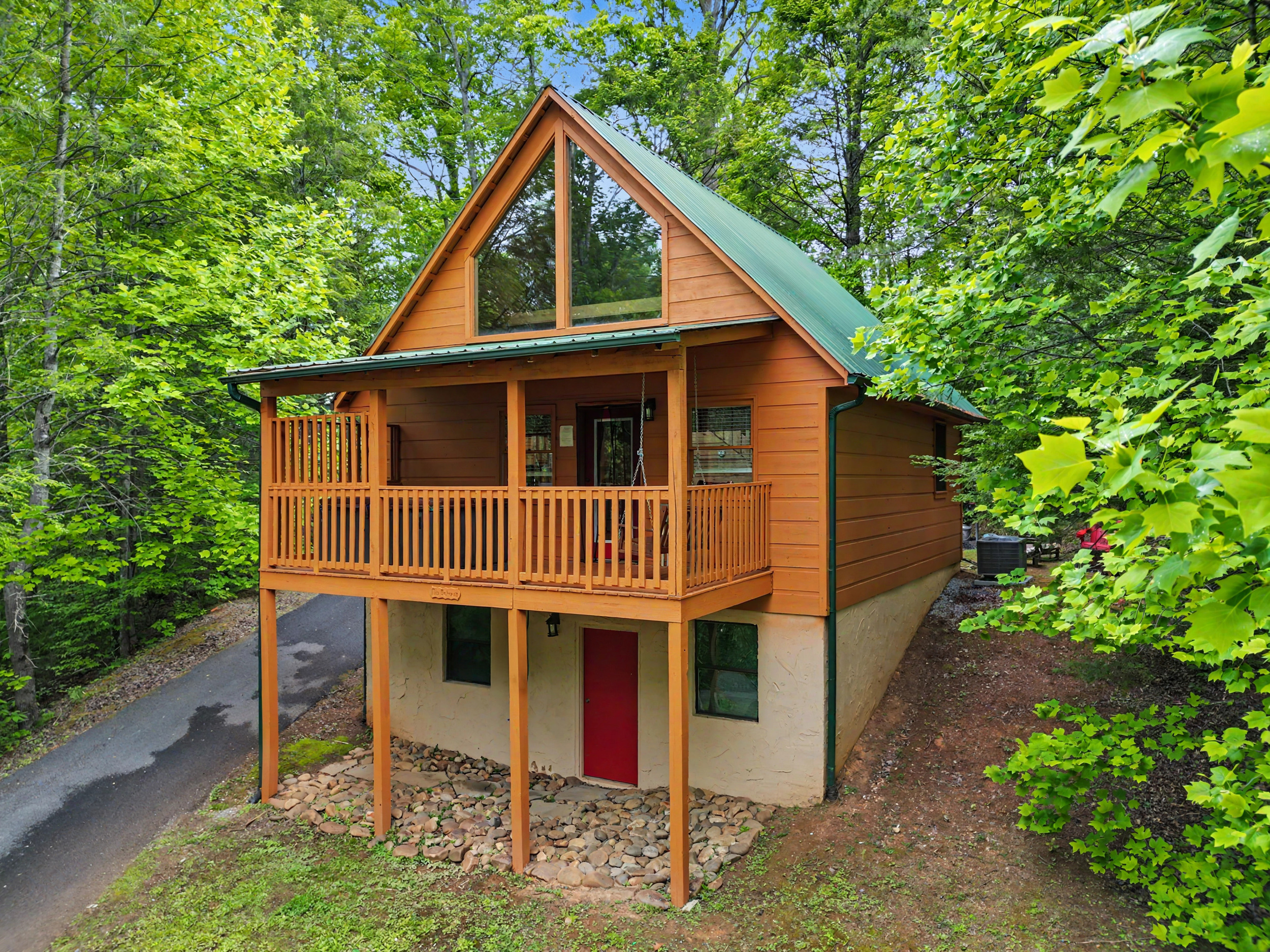 Always Misbehavin #1412 Gatlinburg | Pool Table | WiFi | Fireplace | Hot Tub