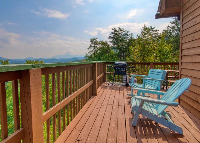 Sevierville Cabin Rental A Grand View From Above 225 2 Bedroom