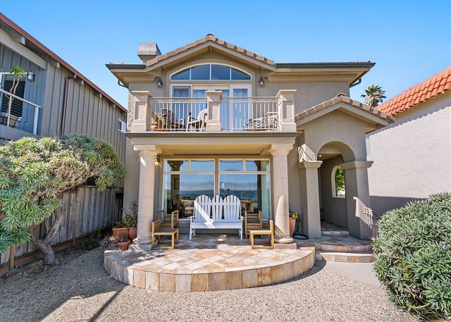 1414 West Cliff Drive