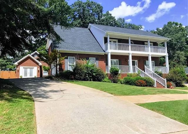 Southern Charmer Cottage
