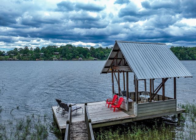 Buzzard Roost on the Lake