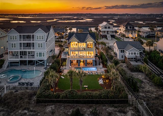 Palmettos & Sunshine: Oceanfront w/ Pool, Hot Tub, & Stunning Views