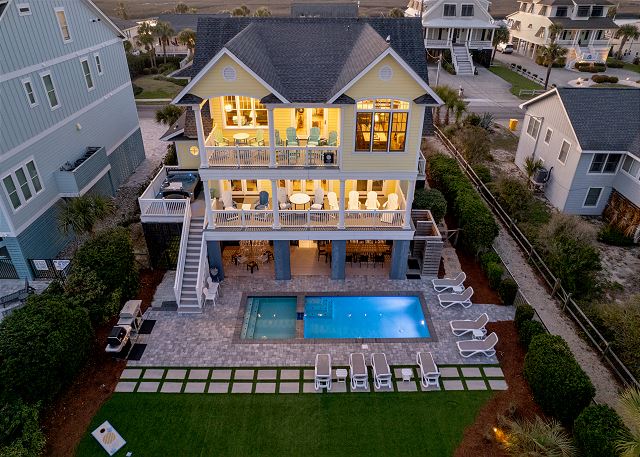 Palmettos & Sunshine: Oceanfront w/ Pool, Hot Tub, & Stunning Views