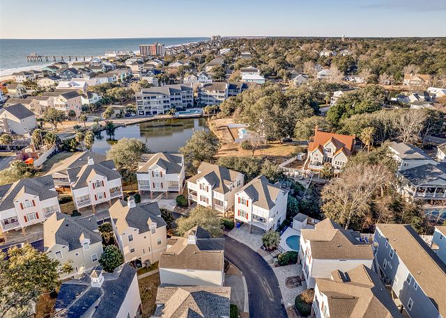 Z’s At The Sea | Surfside Beach 4BR Walk to Beach