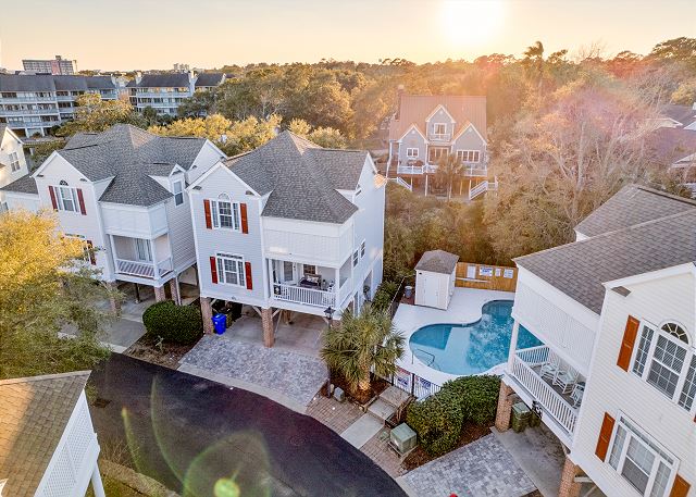 “Z’s at the Sea” Short Walk to Beach w/ Community Pool