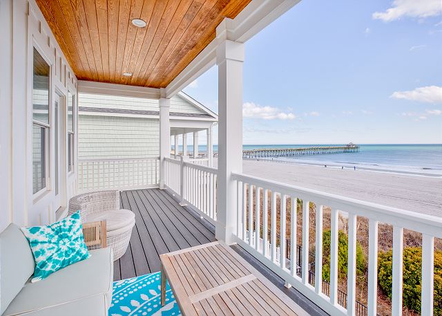Serenity Hideaway: Oceanfront w/ Pool & Stunning Views