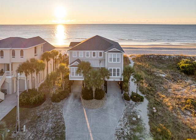 Paradise Found: Oceanfront Luxury w/ Pool