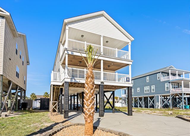 Tides Like These: Just-Renovated Luxury Beach Retreat w/  Pool & Ocean Views