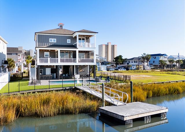 Touch of Gray: Inlet Escape w/ Marsh Views & Private Pool