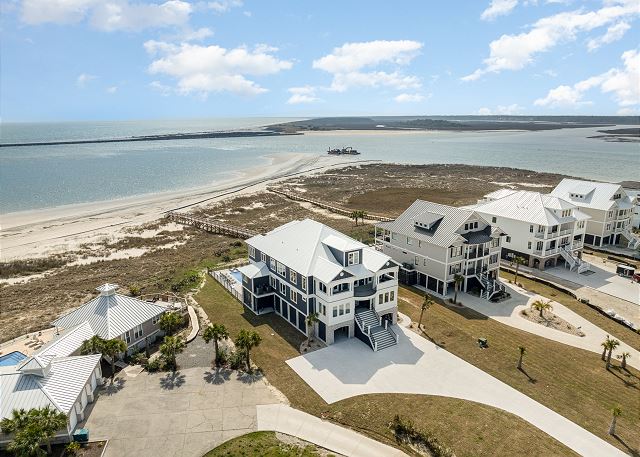 Freedom  Point: A New Chapter in Oceanfront Luxury