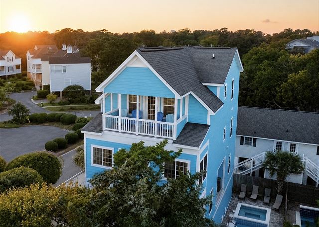 Salty Mermaid: Ocean-View Retreat, Private Pool & Spa
