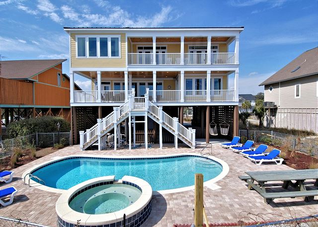 Hakuna Matata: Oceanfront Escape w/ Private Pool & Endless Views