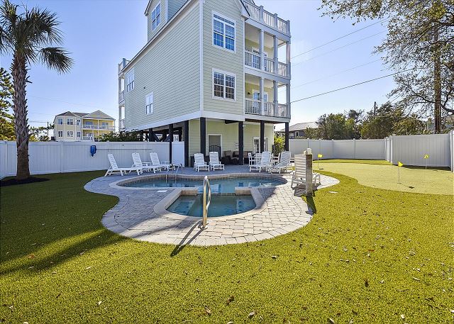 Key Lime Pie: Ocean Views, Pool, Steps to Beach