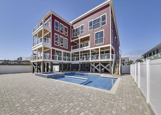 Lazy Daze: Oceanfront, Endless Coastal Views & Pool