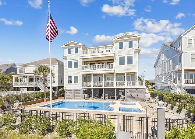 Miss Independence: Oceanfront, Pool & Awesome Amenities