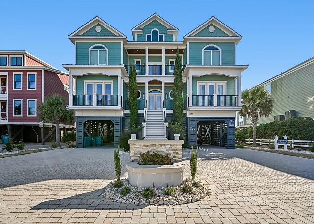 The Sanctuary: Oceanfront, Pool, Hot Tub & Theatre Room