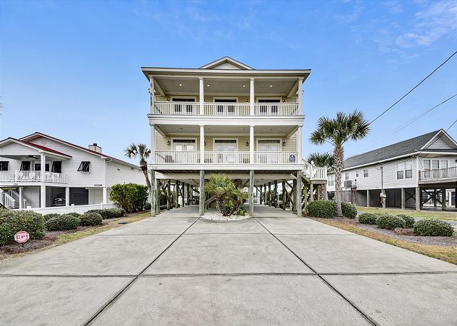 The Royal: Ocean Views, Private Pool & Easy Beach Access