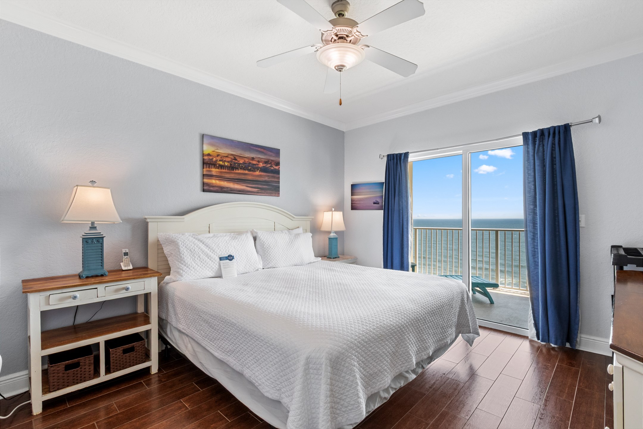 Crystal Shores West 603 4