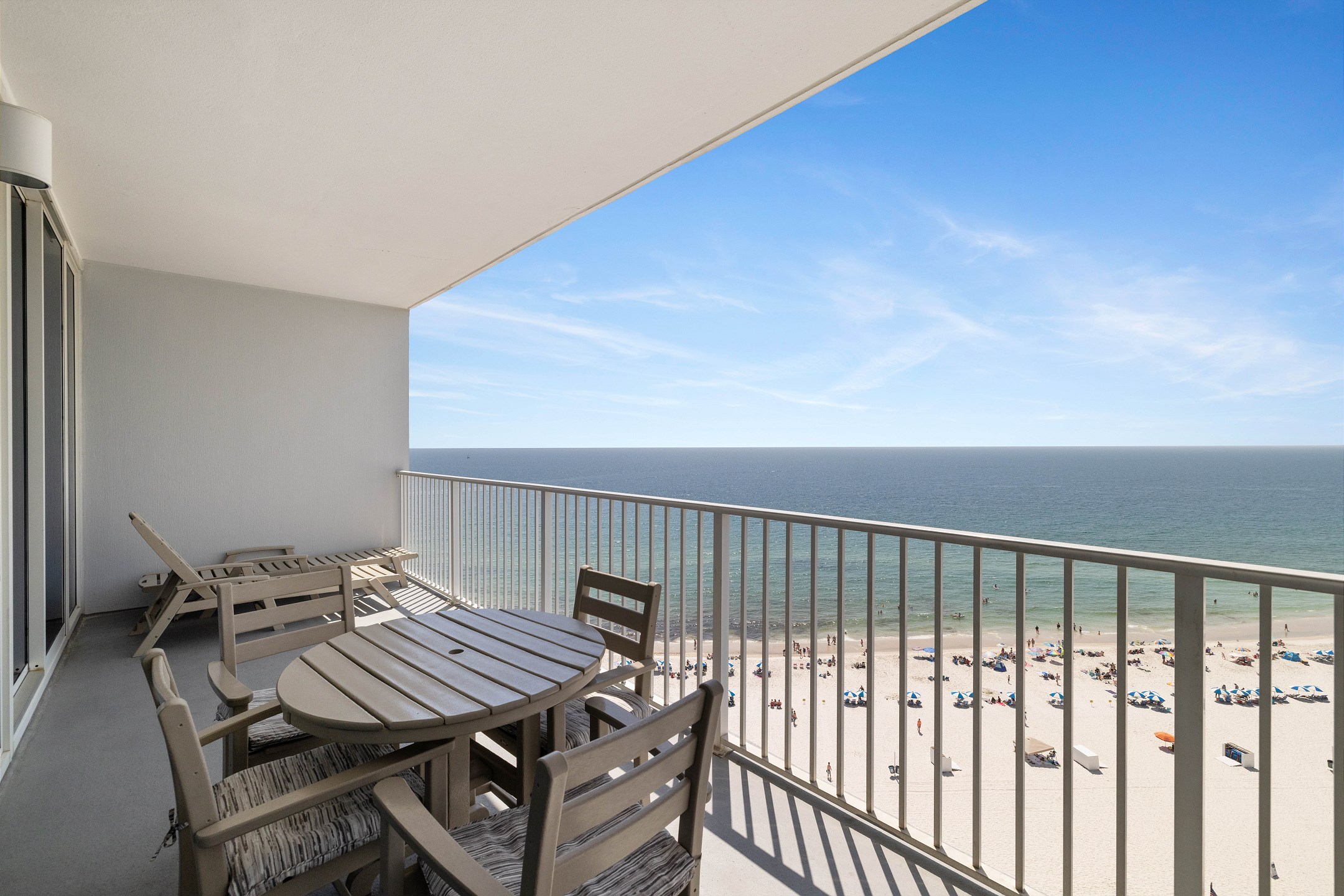 Lighthouse 1202 | Photo 2