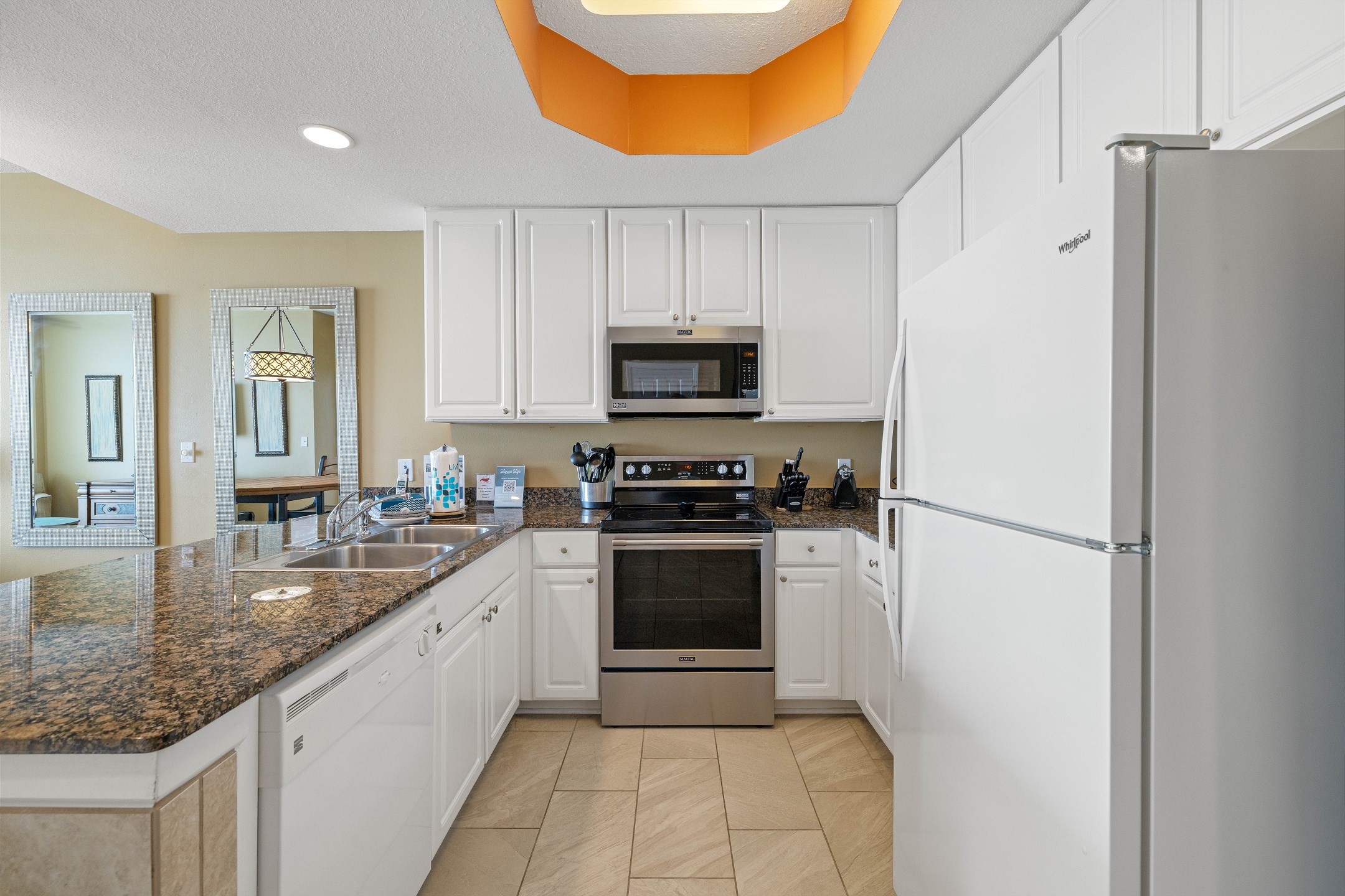 Lighthouse 413 | Photo 3