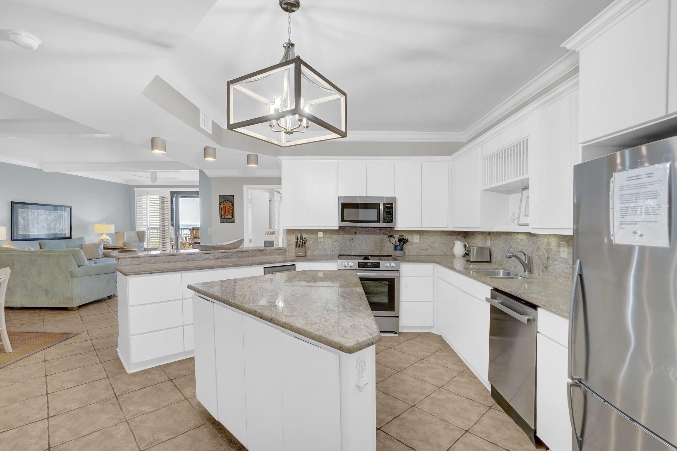 Romar House 103A | Photo 3