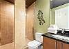 TQ1206D_guest1-bath