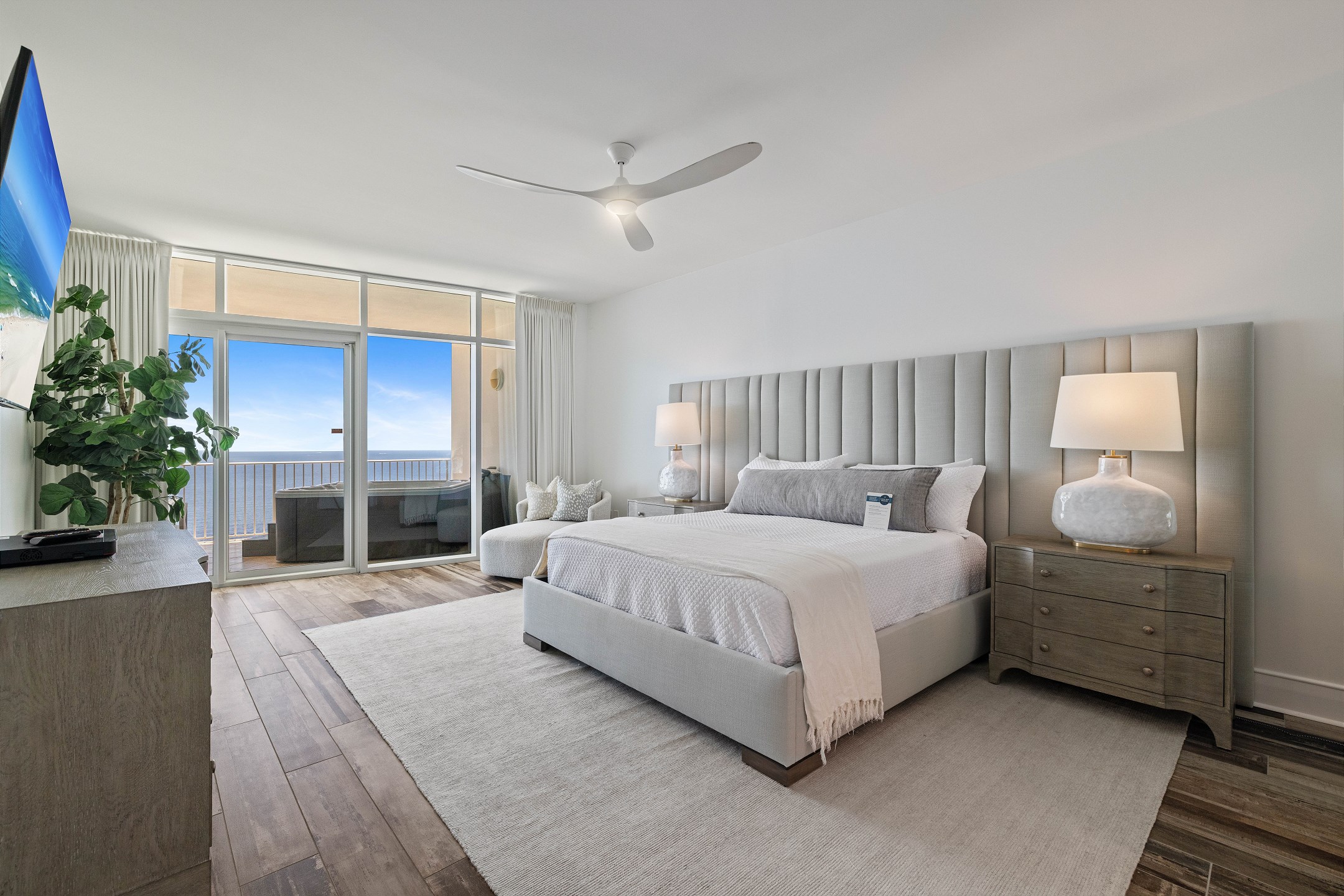 Turquoise Place 2307C 5