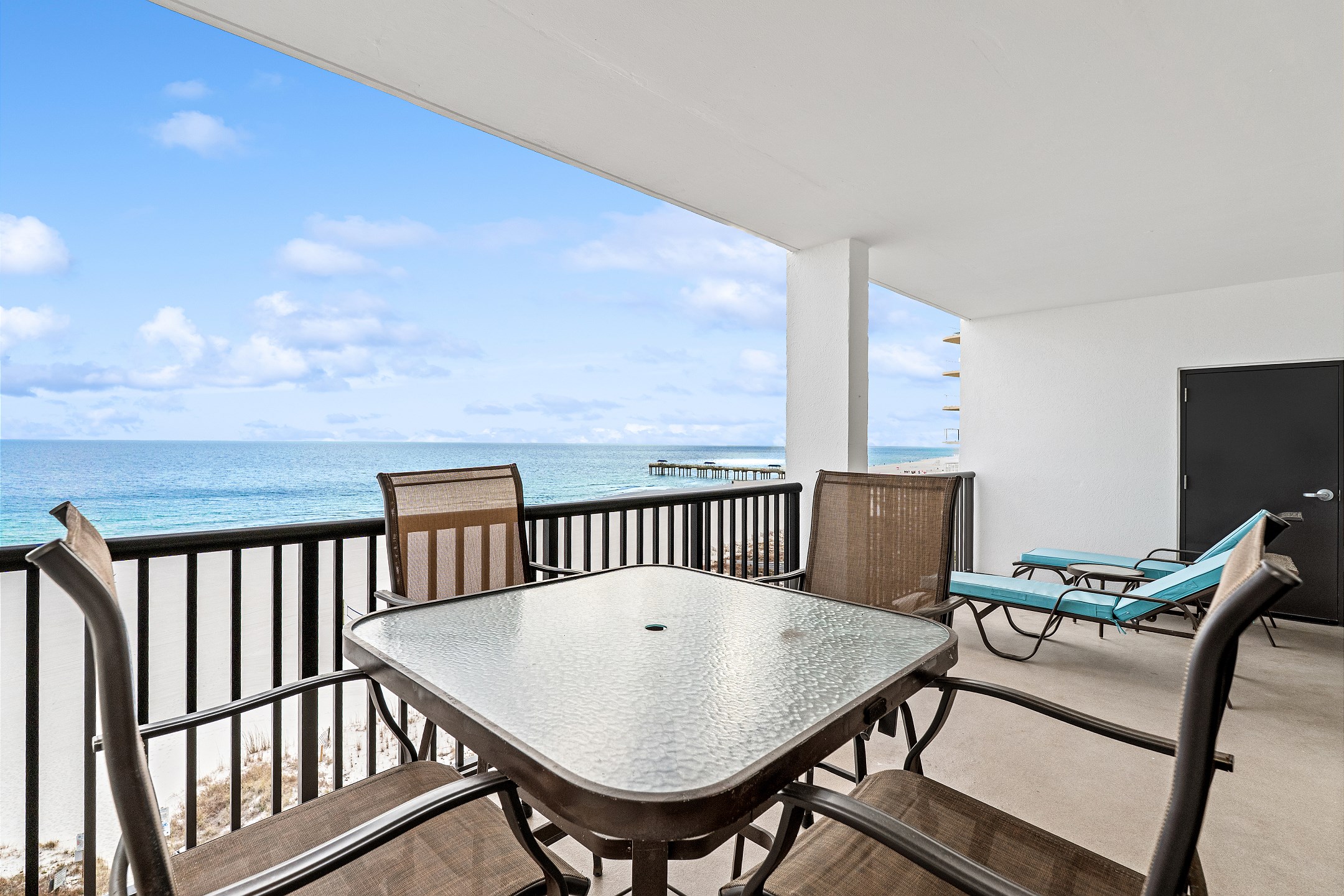 The Palms 613 | Photo 2