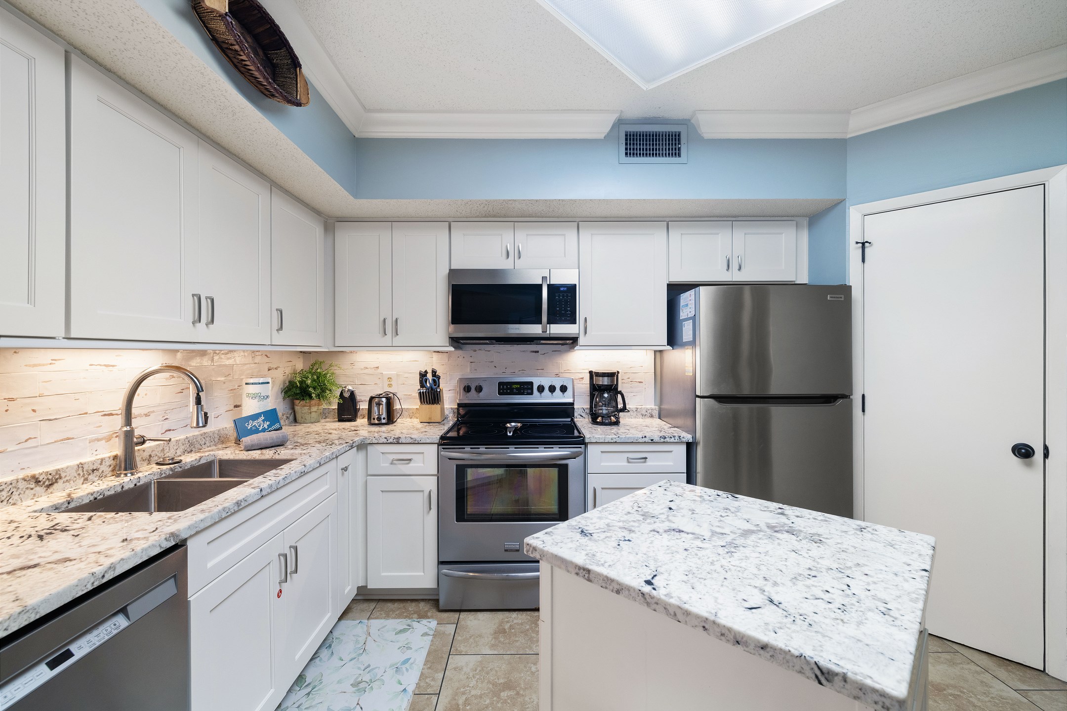 Windward Pointe 1205 | Photo 3