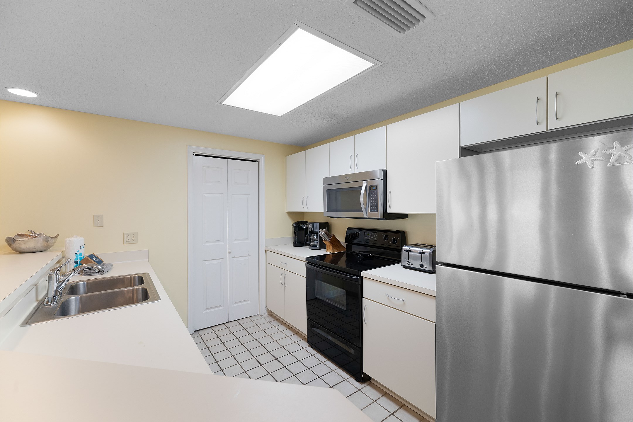 Four Seasons 401E | Photo 3