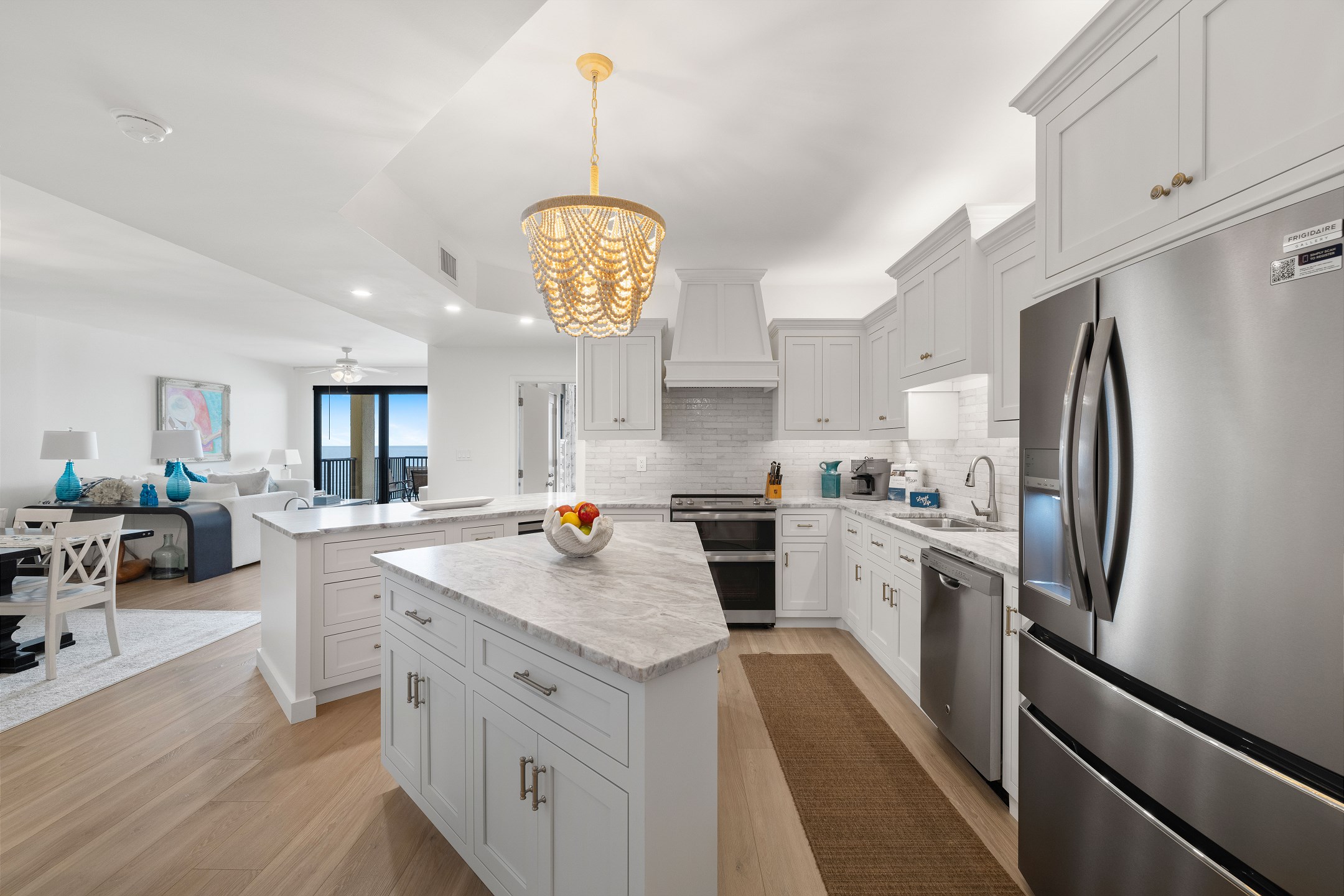 Romar House 703B | Photo 2