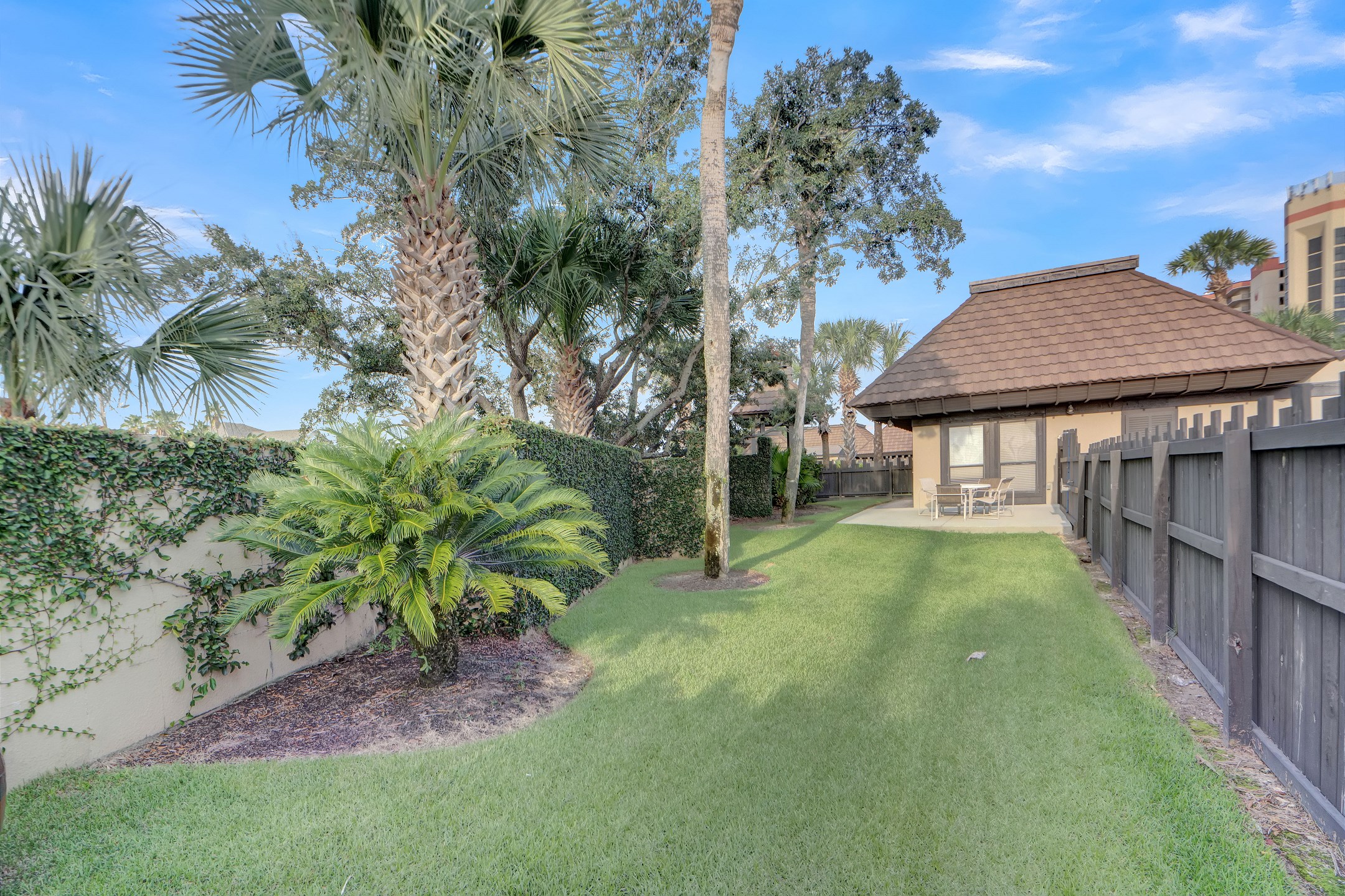 Romar House Villa | Photo 2