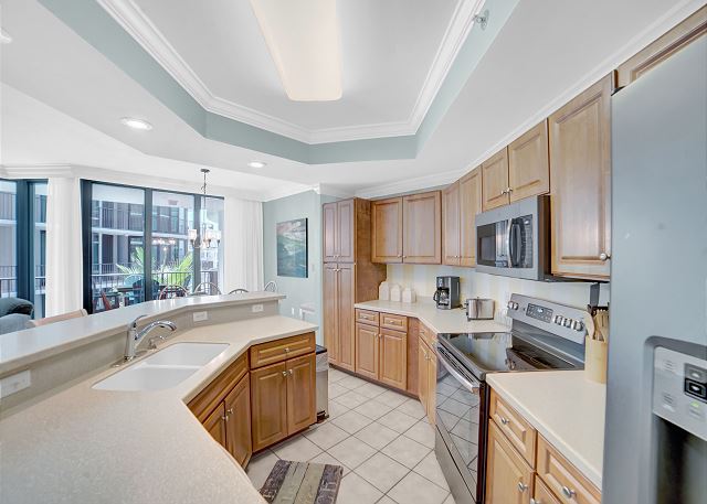 Lighthouse on the Bay 2310 3