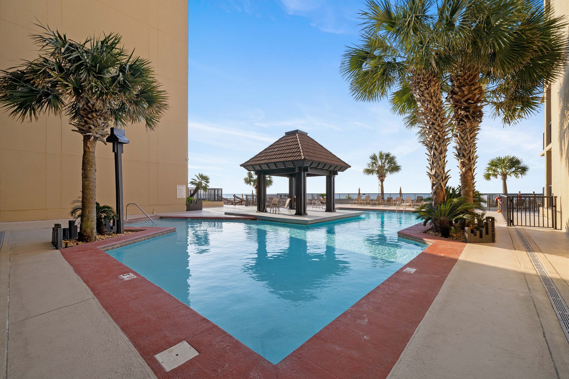 Romar House 505B | Photo 3