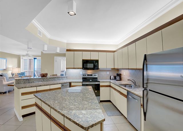 Romar House 901A | Photo 3