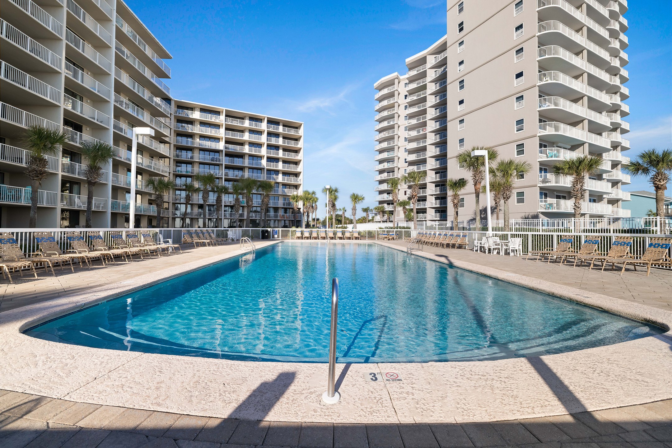 Seaside Beach & Racquet 5817 3